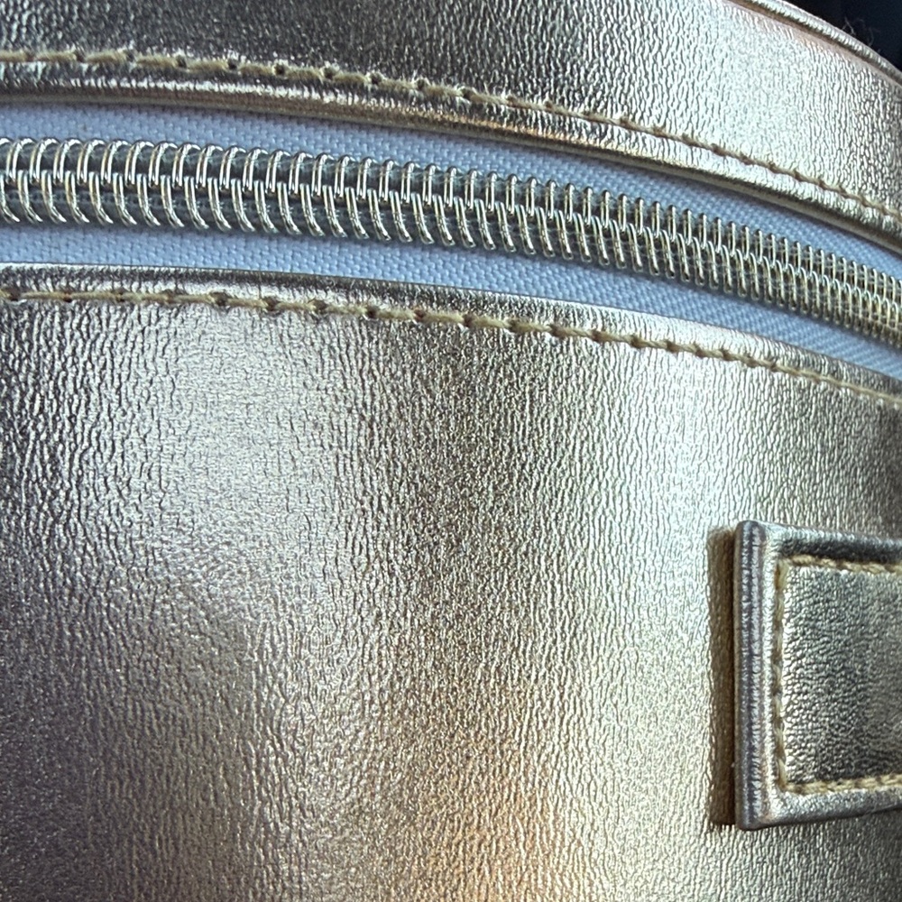 Marc Jacobs Gold and White Floral Round Bag - Picture 6 of 11